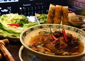 B&Uacute;N  CHẢ H&Agrave; NỘI